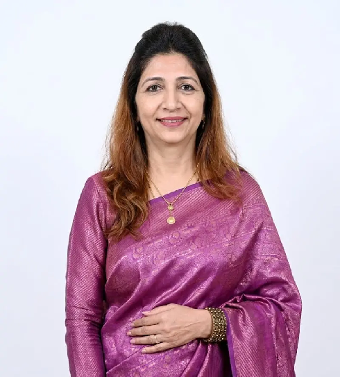 DR. POONAM KHURANA